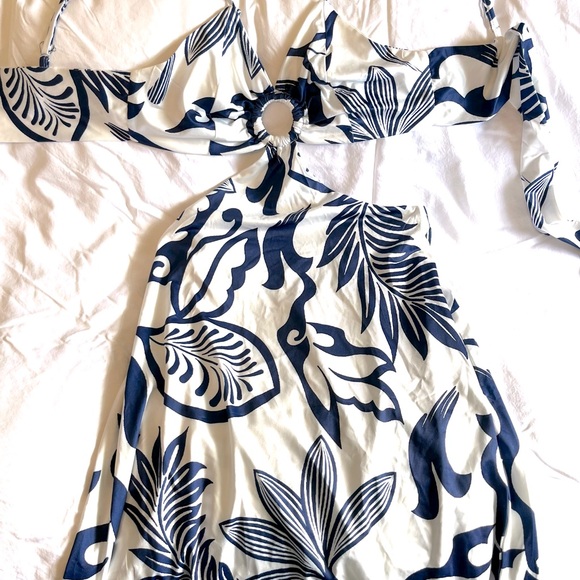 💜NWOT Gorgeous Summer Maxi Dress in Medium - Picture 1 of 8